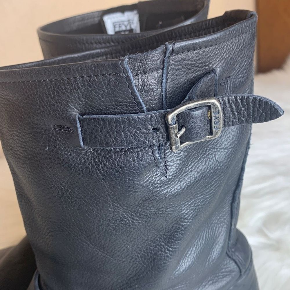 Frye Womens Veronica Short Bootie
Boots Black Leather Slouchy Moto
Ankle Boots S - Picture 9 of 16